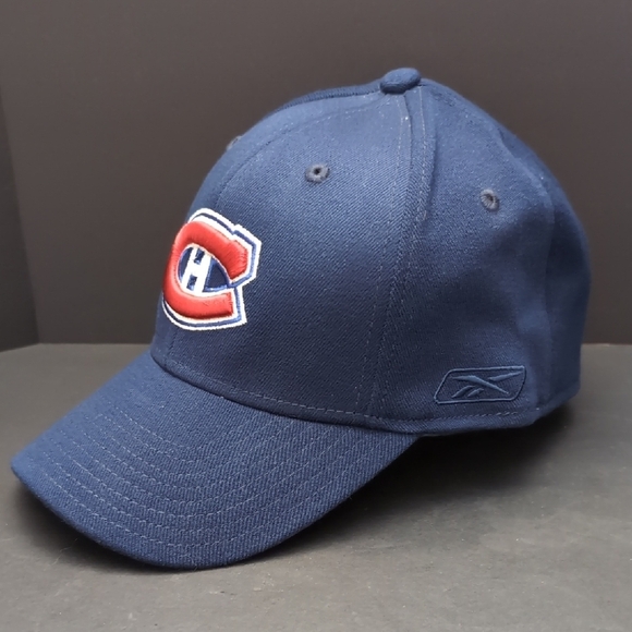 Reebok,NHL, Montreal Canadiens Men's Blue Fitted Sports Hat - Picture 1 of 8